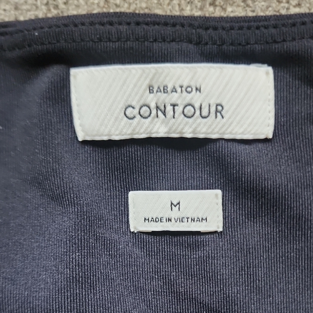 Babaton Black Scoop Neck Long Sleeve Cropped Top - Picture 8 of 12